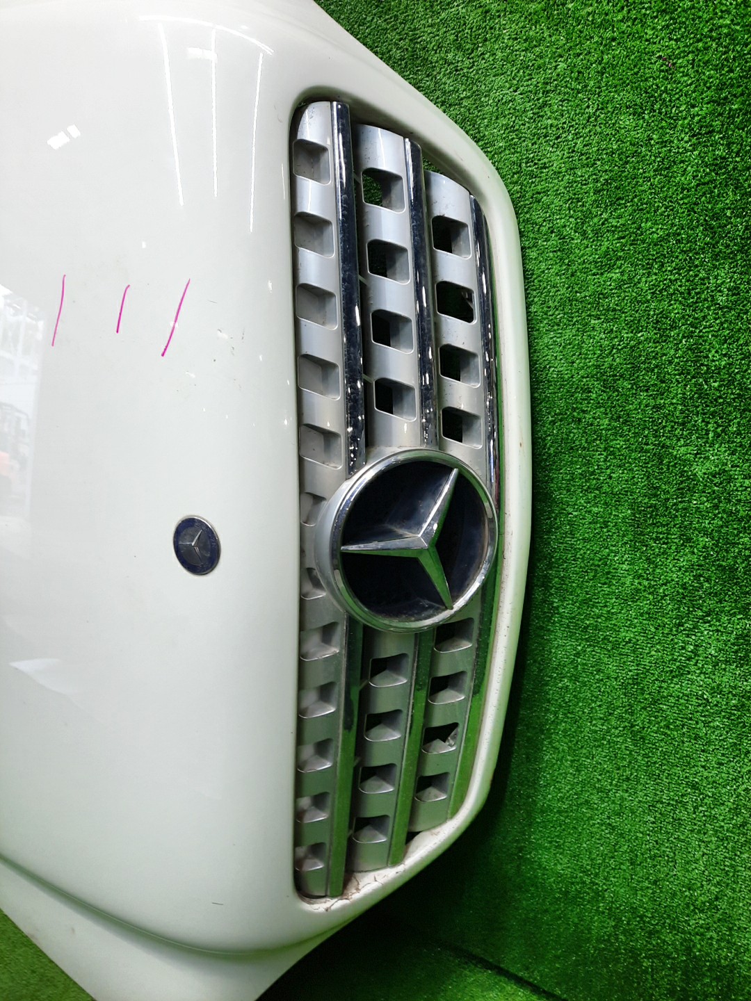 Капот MERCEDES-BENZ M-Class W163 6974 5 ракурс Капот MERCEDES-BENZ M-Class W163 6974 5 ракурс