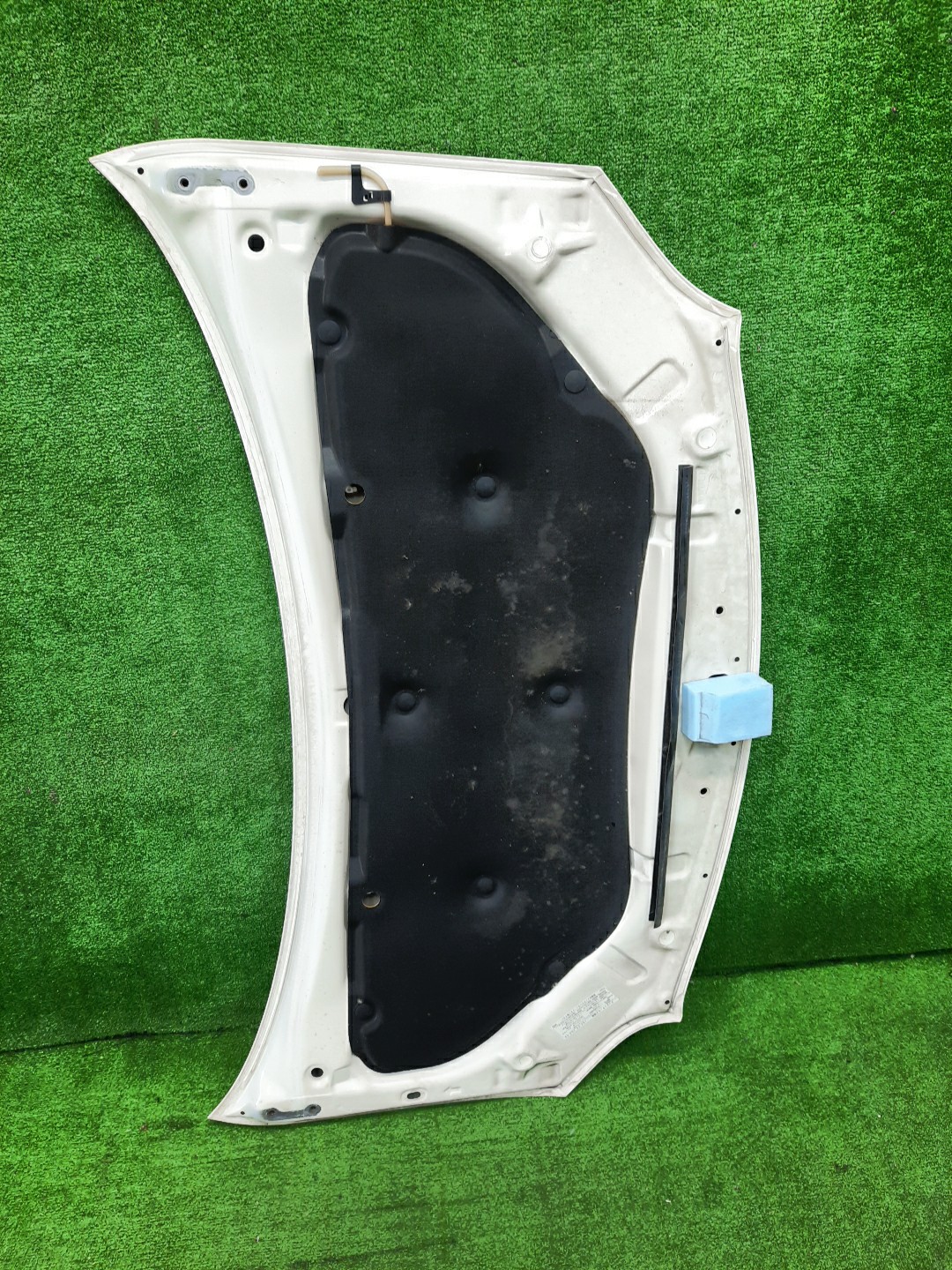 Капот TOYOTA IST NCP60, NCP65, NCP61 7090 2 ракурс