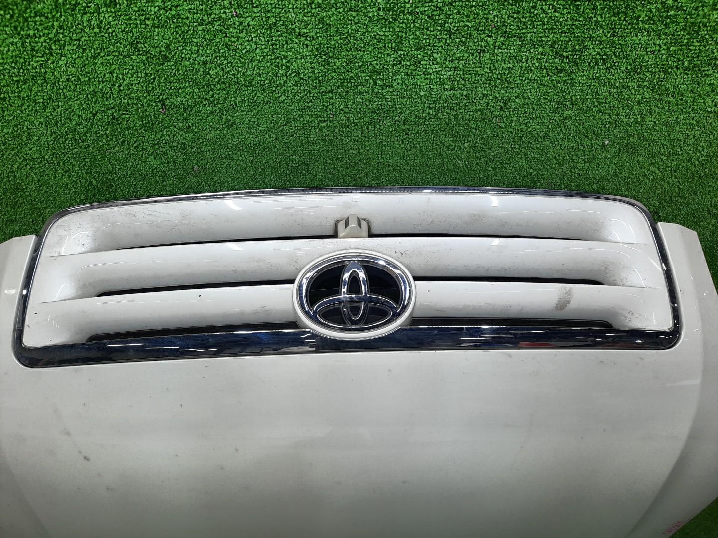 Капот TOYOTA IPSUM ACM21W, ACM26W 1MOD 2 ракурс