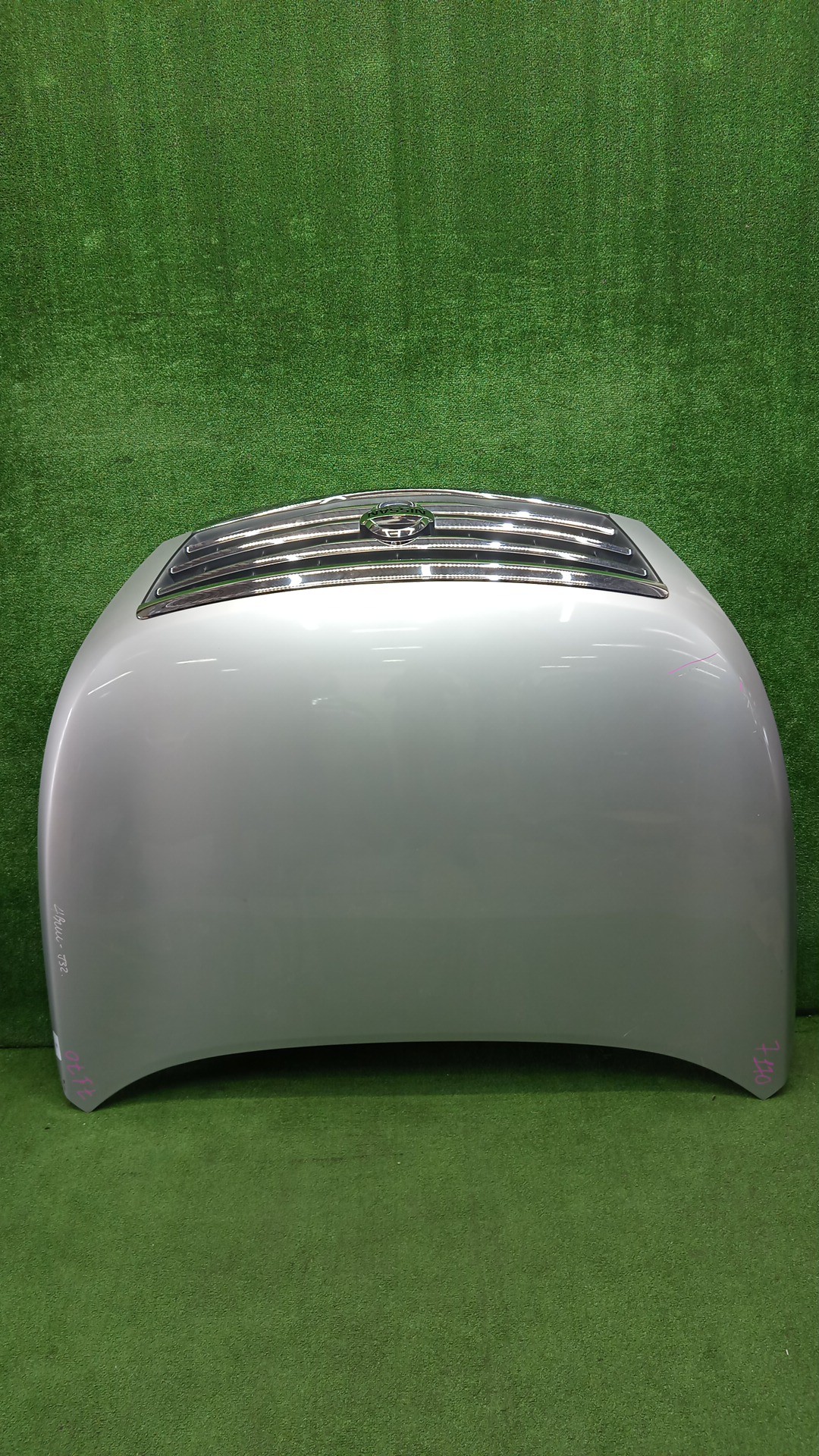 Капот NISSAN TEANA TNJ32, PJ32, J32 7170 1 ракурс Капот NISSAN TEANA TNJ32, PJ32, J32 7170 1 ракурс