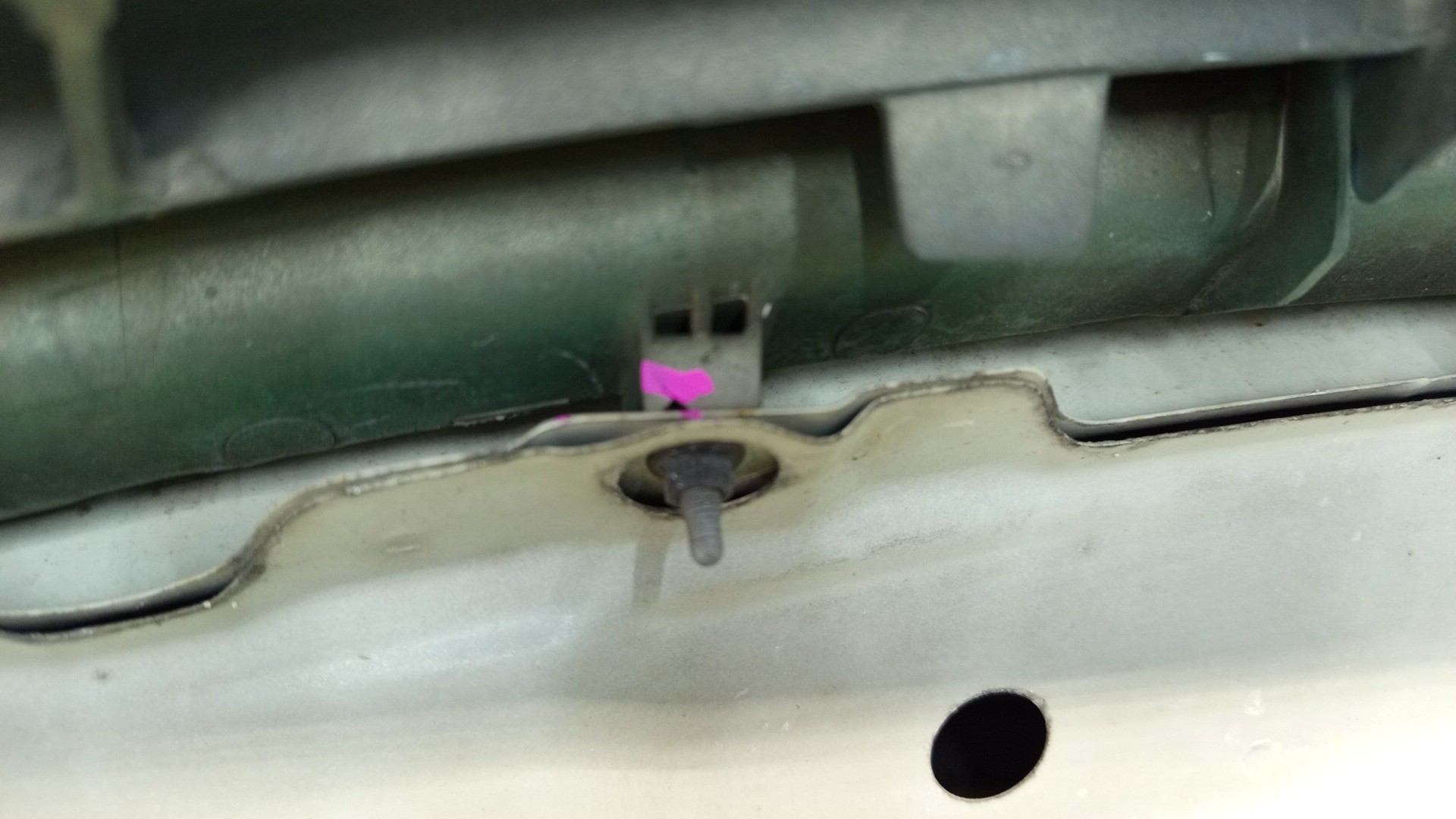 Капот NISSAN TEANA TNJ32, PJ32, J32 7199 5 ракурс Капот NISSAN TEANA TNJ32, PJ32, J32 7199 5 ракурс