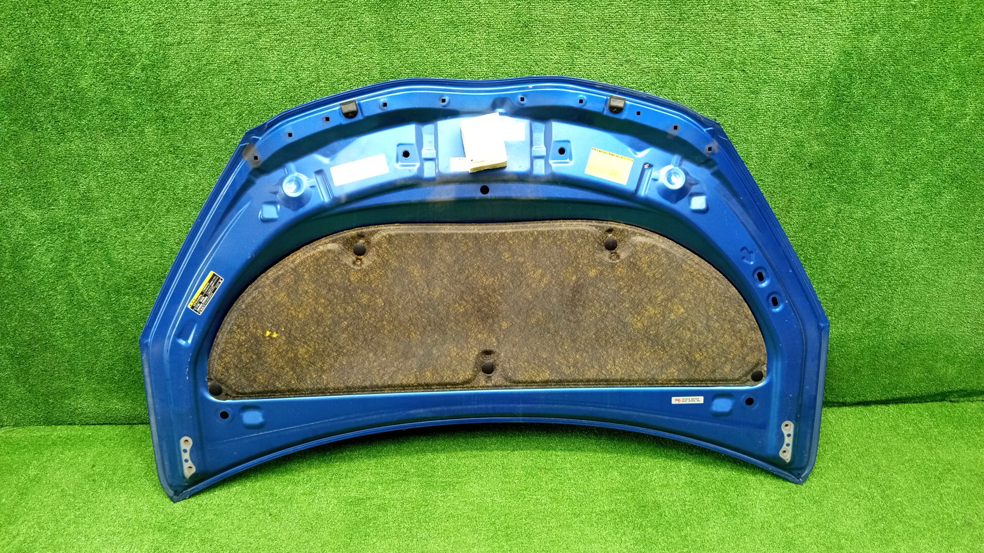 Капот TOYOTA AQUA NHP10 7227 3 ракурс