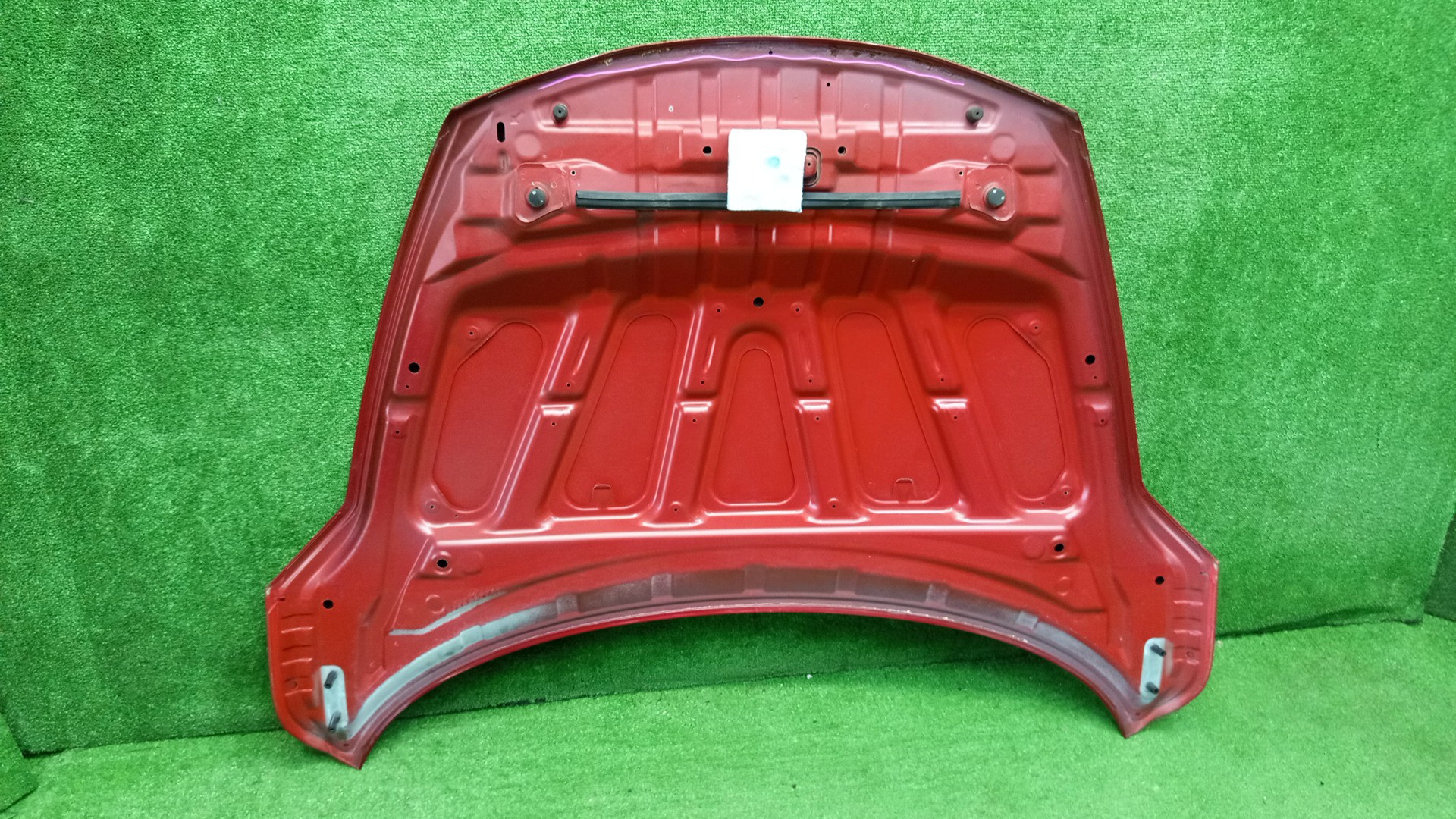 Капот NISSAN JUKE NF15, F15, YF15 , MR16DDT 7324 3 ракурс Капот NISSAN JUKE NF15, F15, YF15 , MR16DDT 7324 3 ракурс