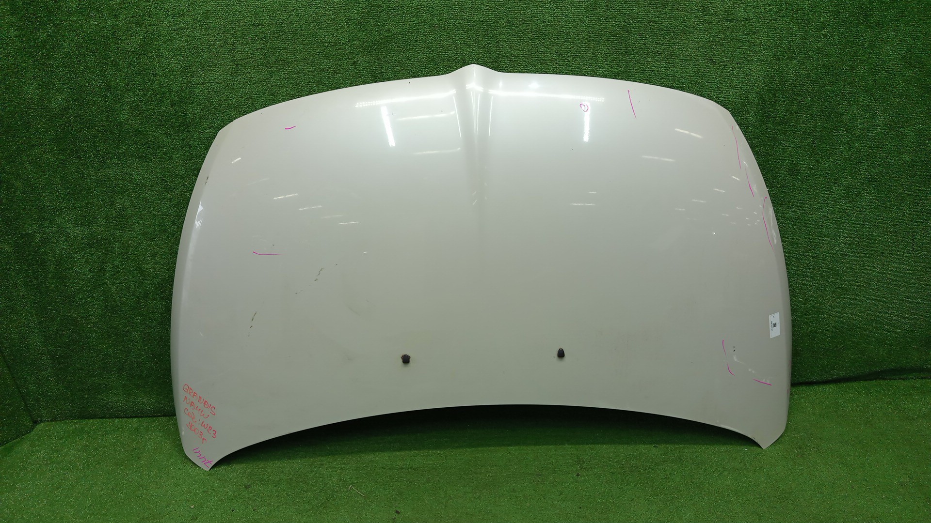 Капот MITSUBISHI GRANDIS NA4W 7441 1 ракурс