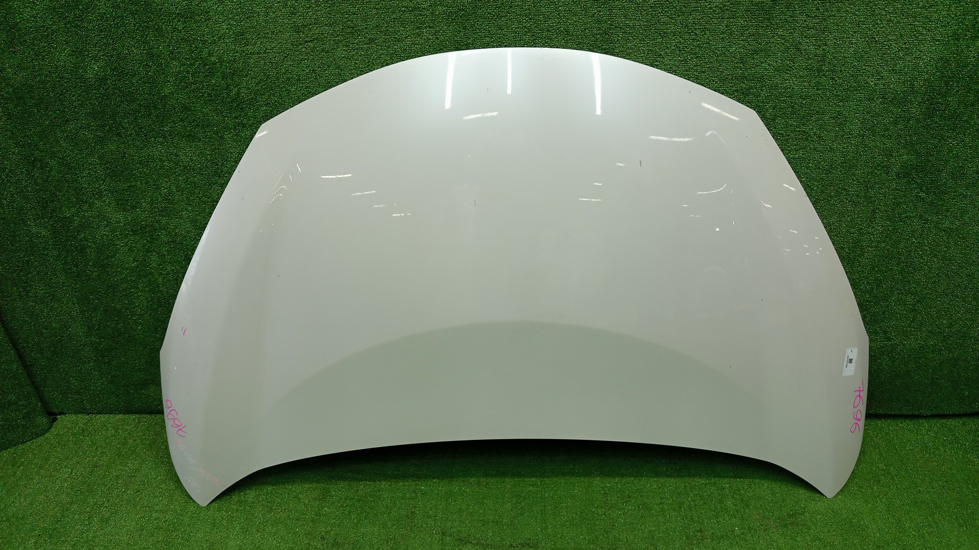 Капот TOYOTA AQUA MXPK11 7696 1 ракурс
