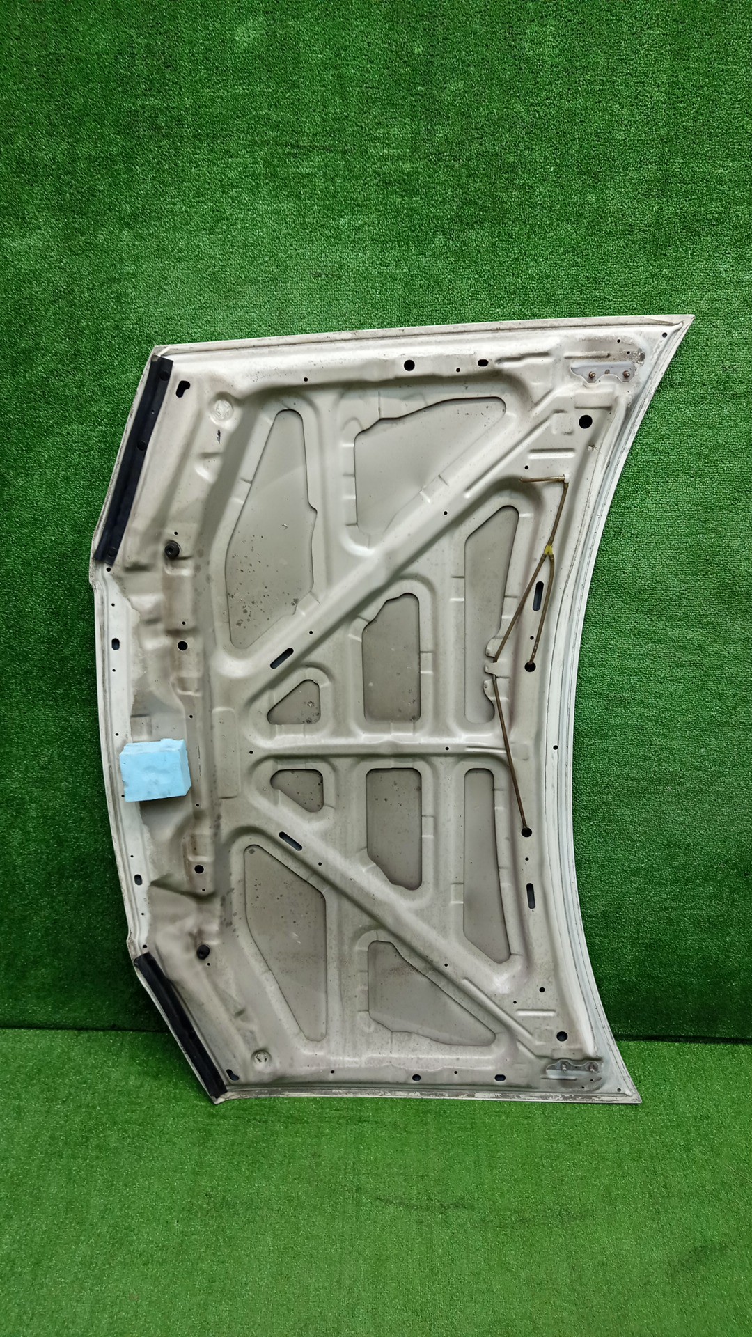 Капот MAZDA DEMIO DW3W, DW5W 7698 2 ракурс