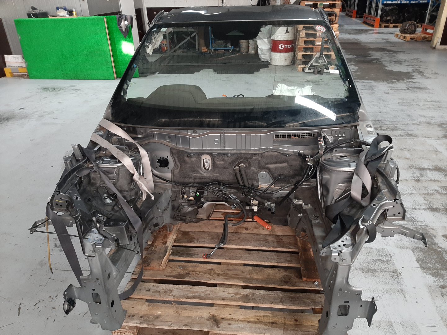 Половинка NISSAN X-TRAIL SNT33 2 ракурс