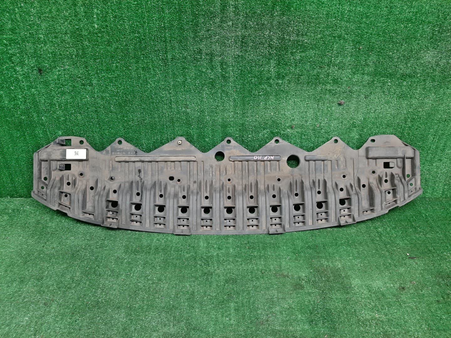 Защита TOYOTA IST, URBAN CRUISER NCP110, NCP115, ZSP110, NSP110 52618-52020 1 ракурс Защита TOYOTA IST, URBAN CRUISER NCP110, NCP115, ZSP110, NSP110 52618-52020 1 ракурс