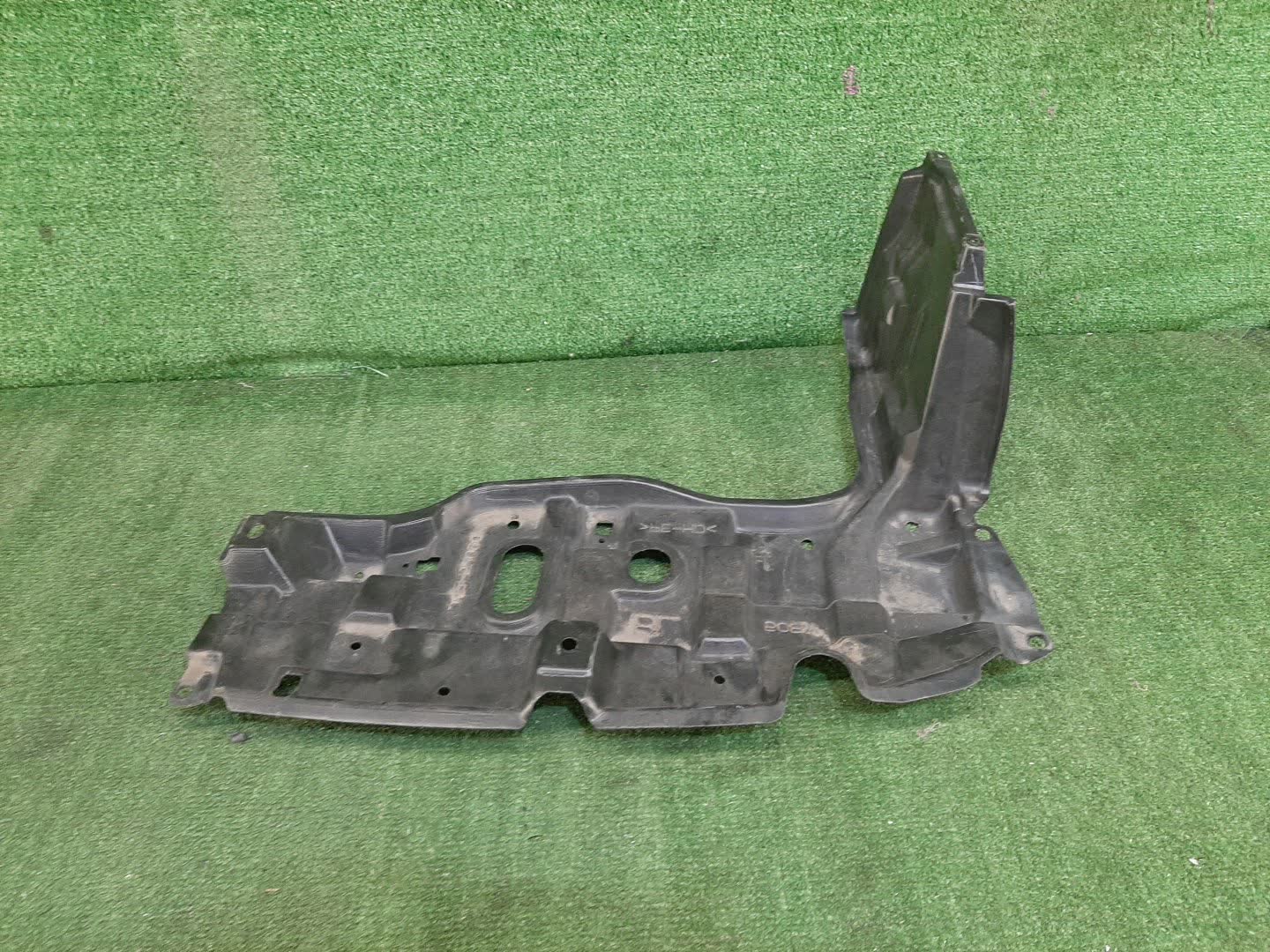 Защита левая передняя TOYOTA COROLLA FIELDER NZE161G 51442-52090 1 ракурс