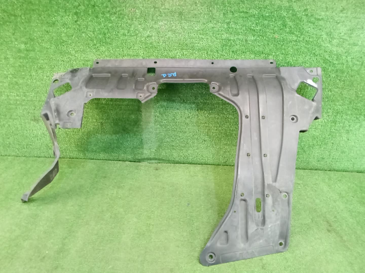 Защита двигателя HONDA ODYSSEY RC1 1 ракурс