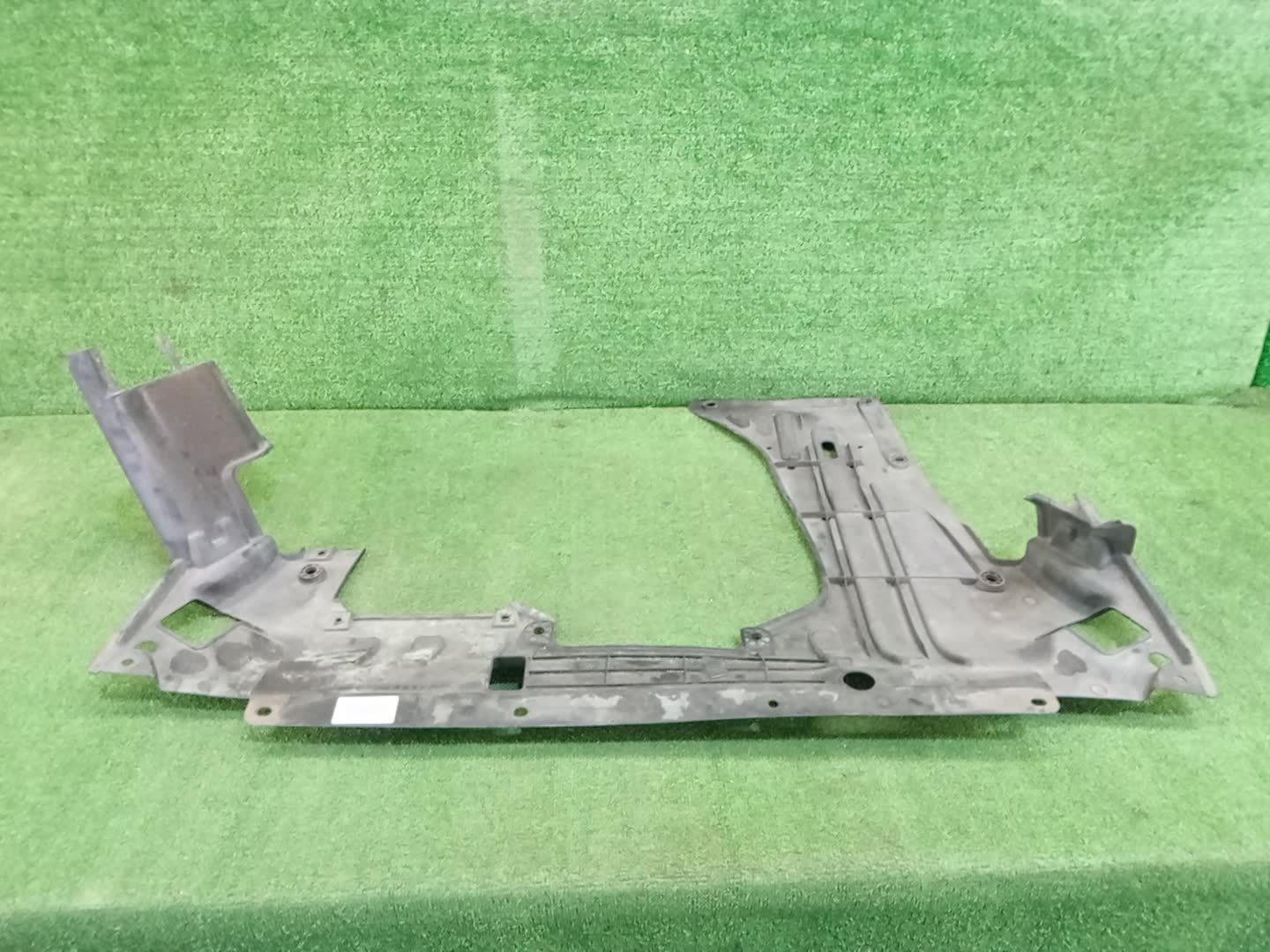 Защита двигателя HONDA ODYSSEY RC1 2 ракурс