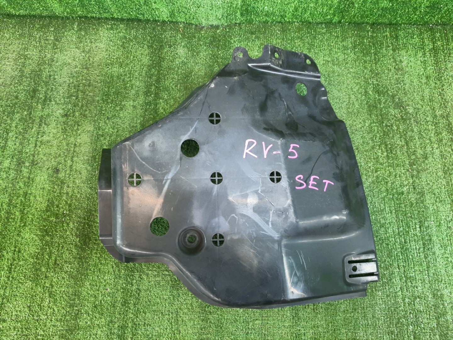Защита задняя HONDA VEZEL RV5 17340-3M0-010 1 ракурс
