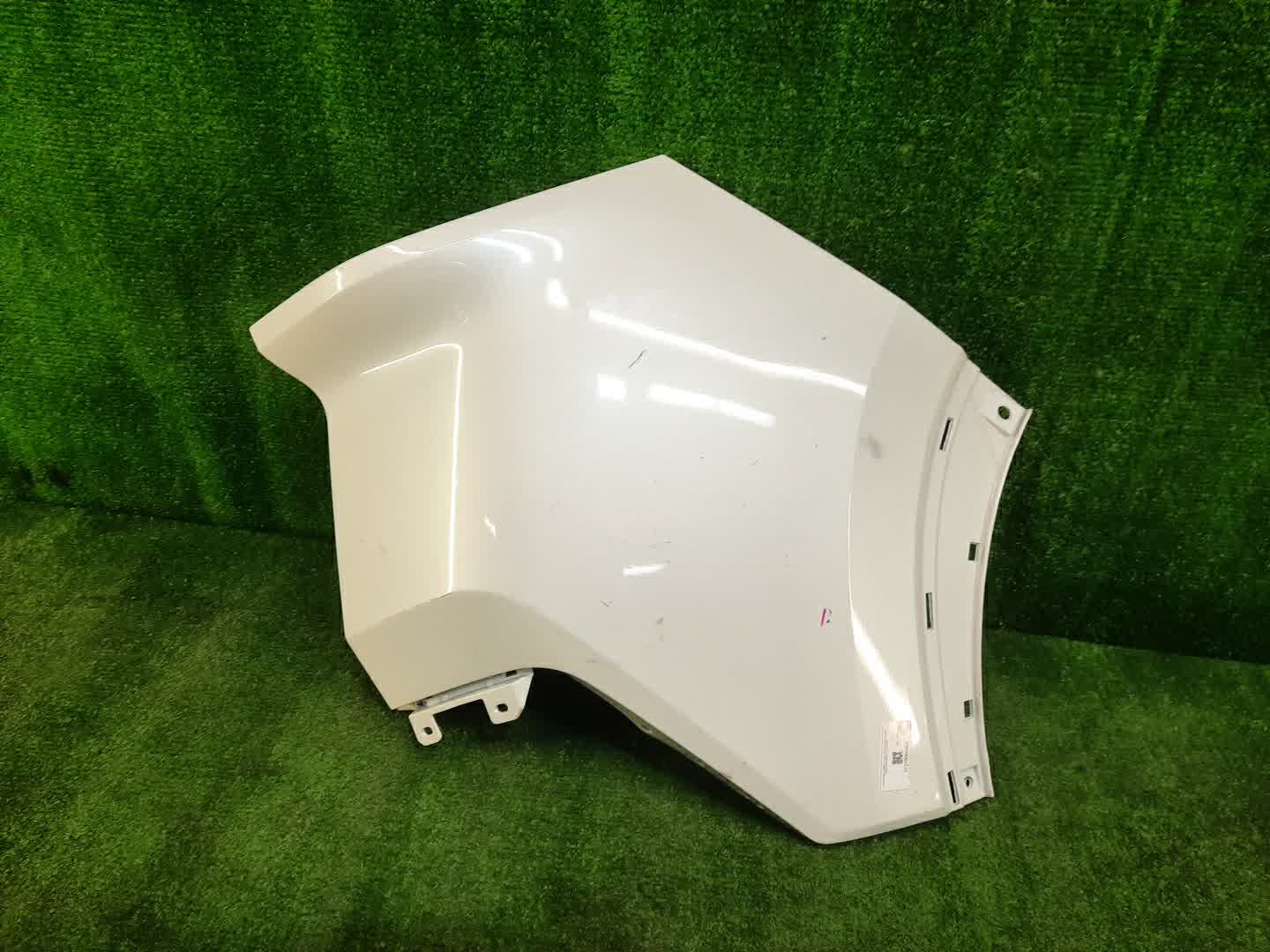 Клык бампера правый задний NISSAN X-TRAIL T33 850166RA0H 1 ракурс