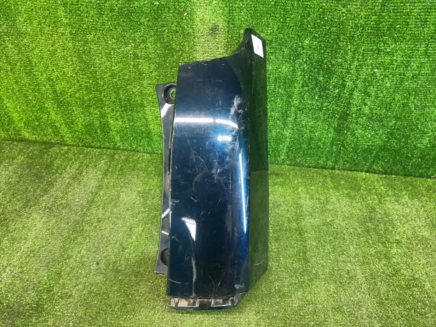 Планка под стоп правая задняя TOYOTA VOXY ZWR80G, ZRR85W, ZRR80W, ZWR80W, ZRR80G, ZRR85G 52165-28010 1 ракурс