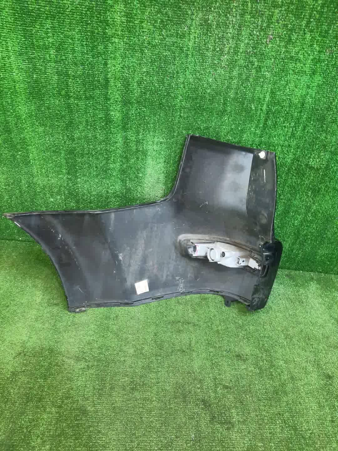 Клык бампера правый задний MITSUBISHI OUTLANDER CW4W, CW6W, CW5W 4 ракурс