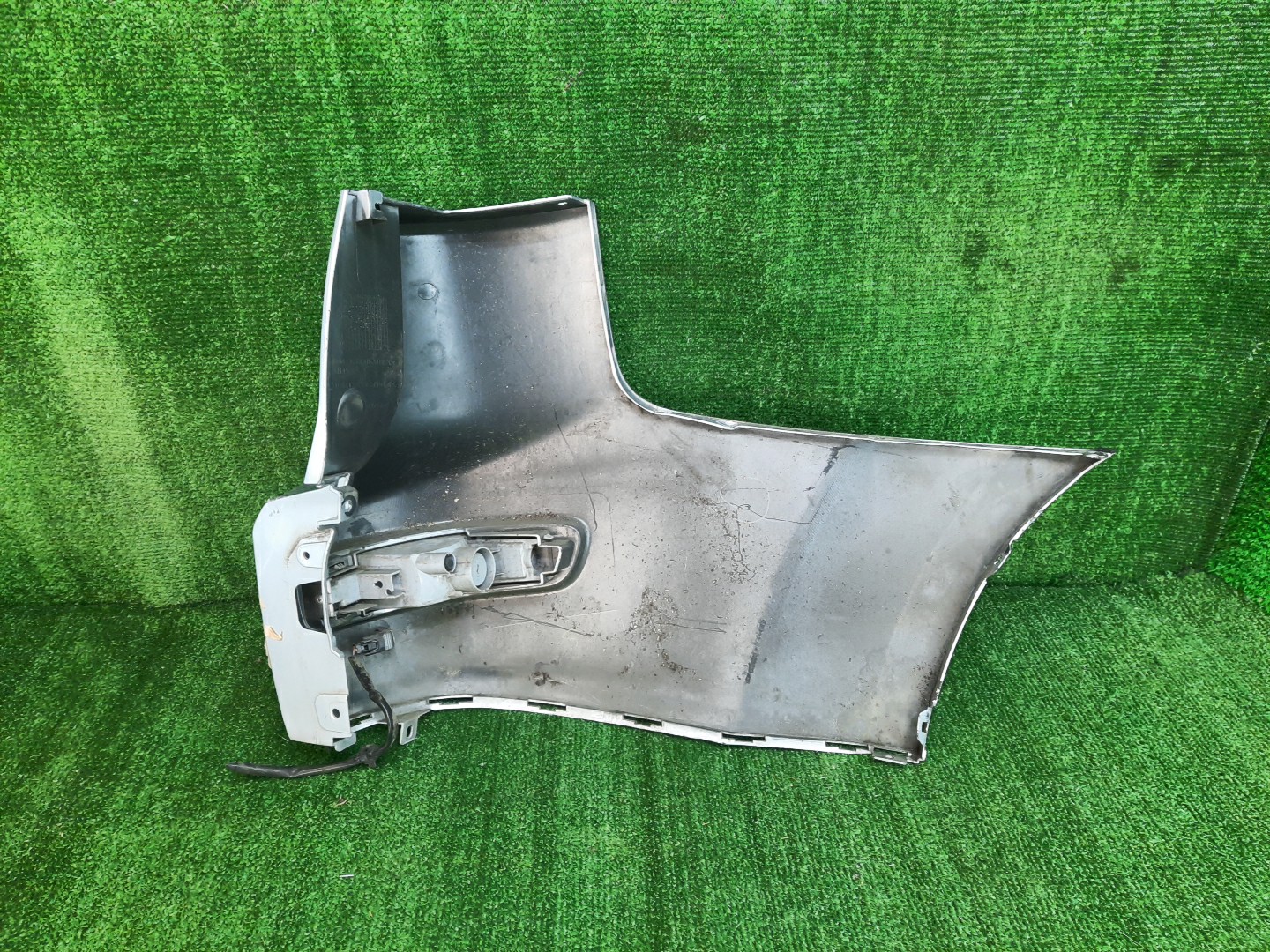 Клык бампера левый задний MITSUBISHI OUTLANDER CW4W, CW6W, CW5W 2684 5 ракурс