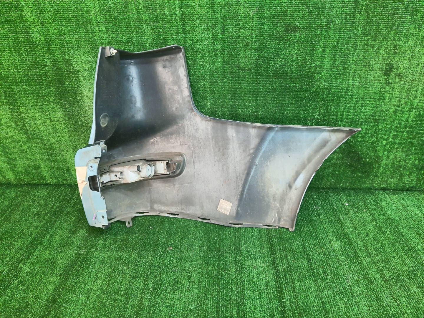 Клык бампера левый задний MITSUBISHI OUTLANDER CW4W, CW6W, CW5W 2684 4 ракурс