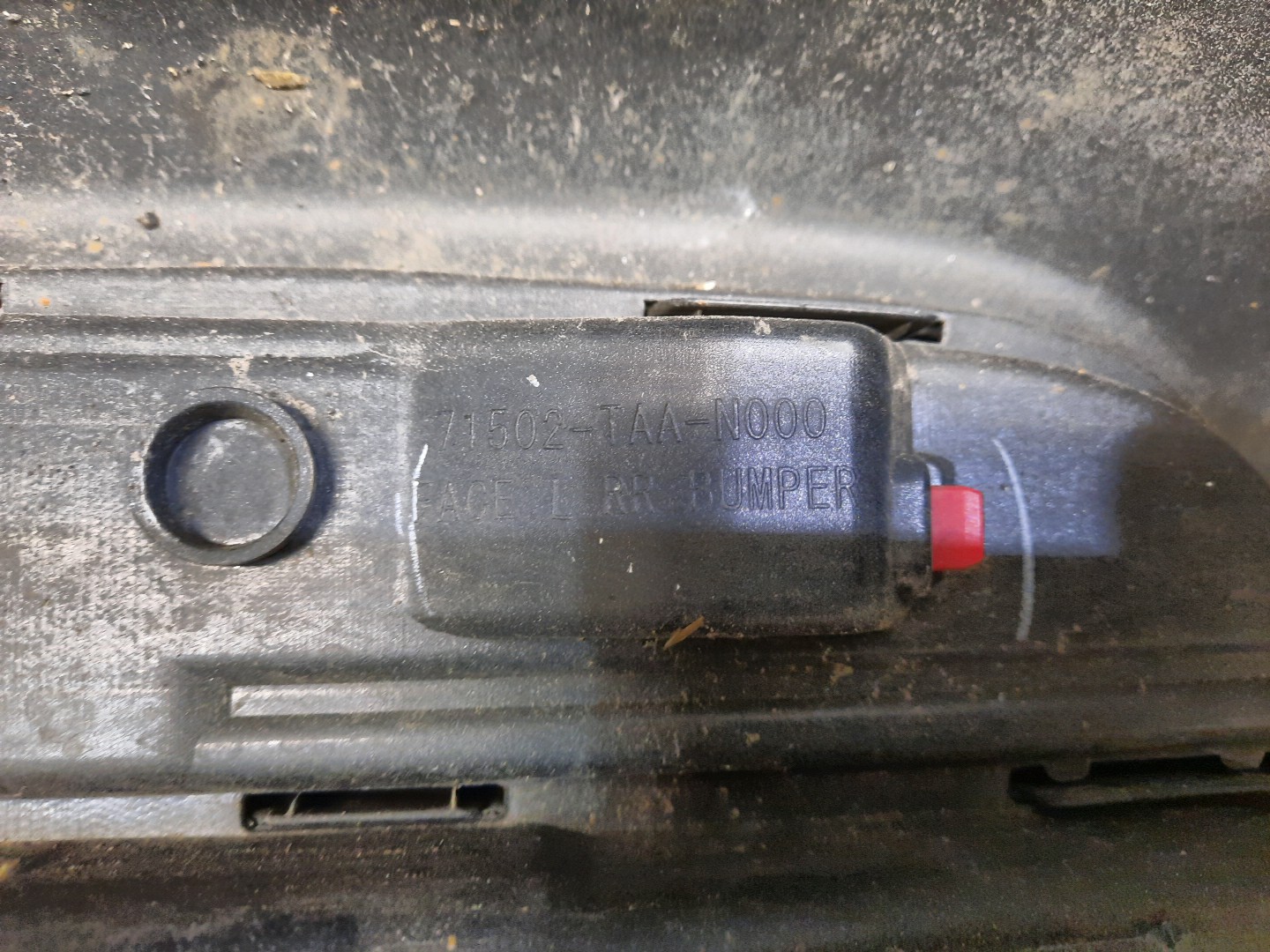 Клык бампера левый задний HONDA STEPWGN RP5 71502-TAA-N000 5 ракурс