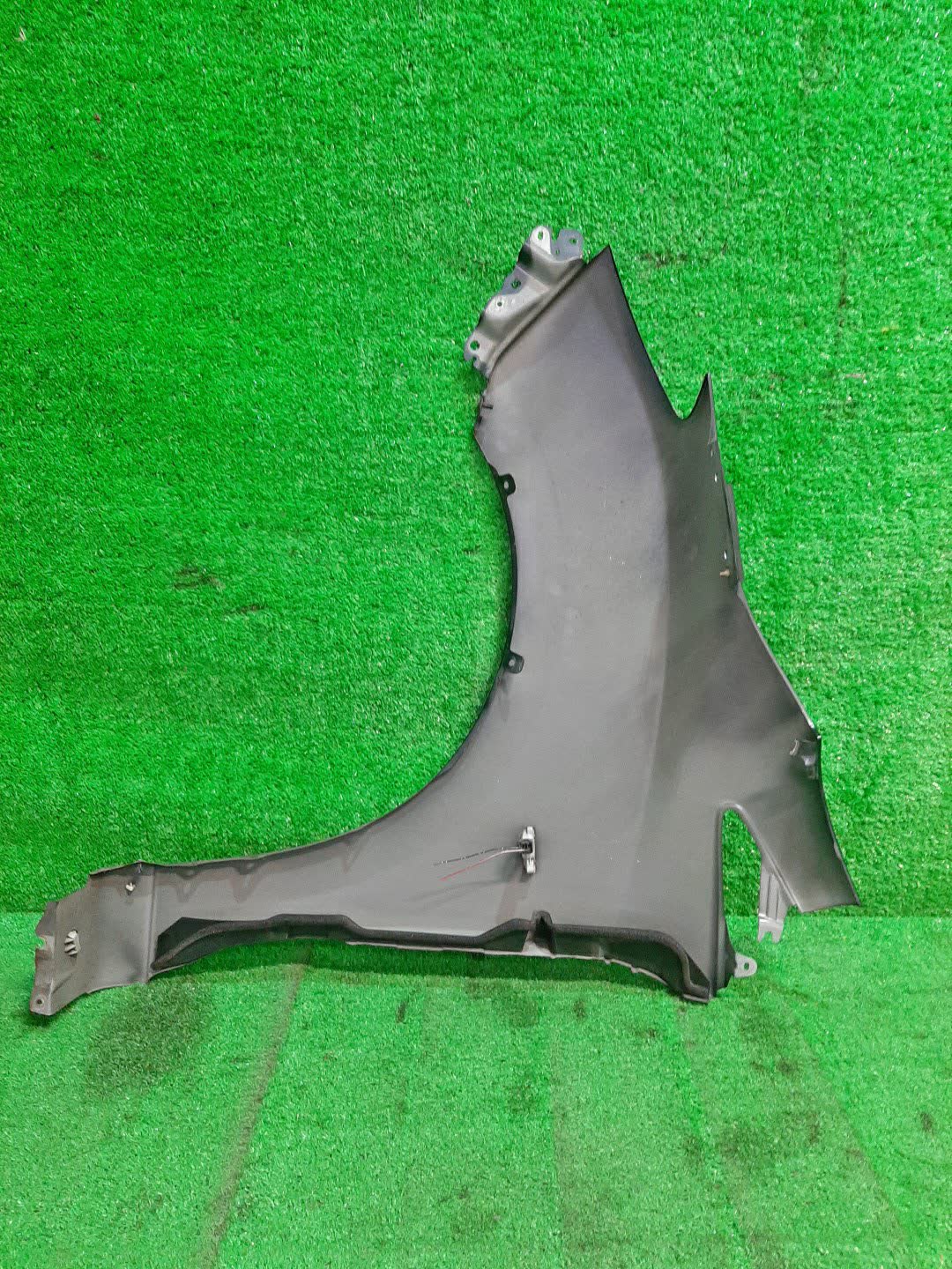 Крыло правое переднее NISSAN LAFESTA CWEAWN 9415 3 ракурс