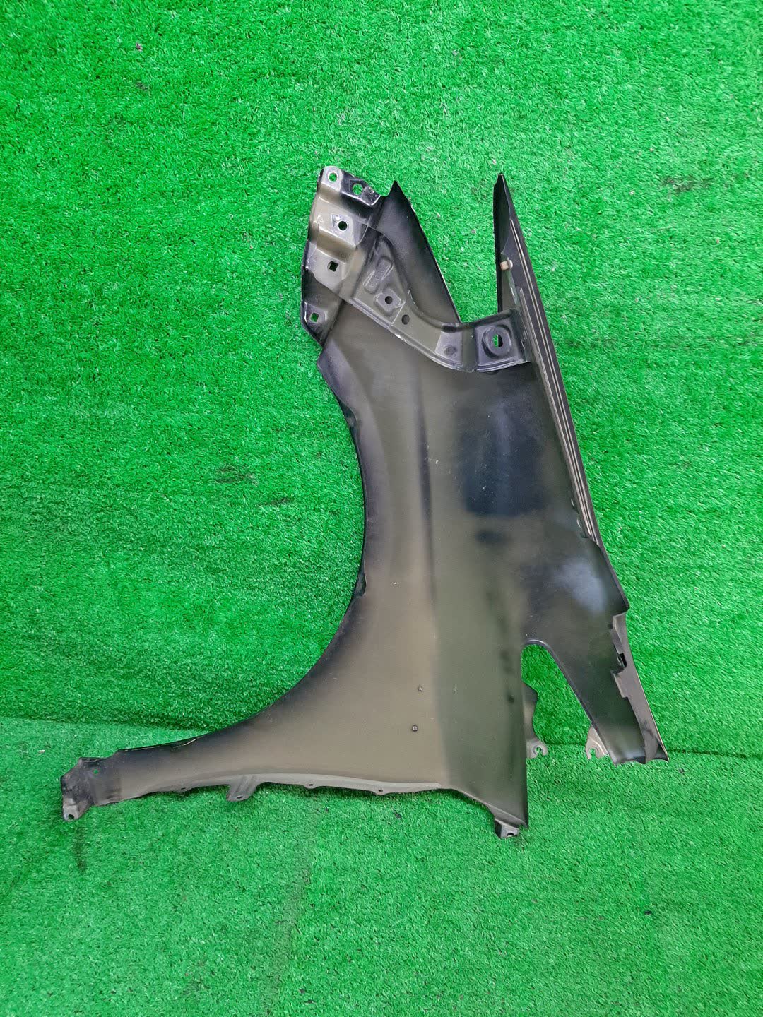 Крыло правое переднее TOYOTA PRIUS ZVW30 1420 3 ракурс