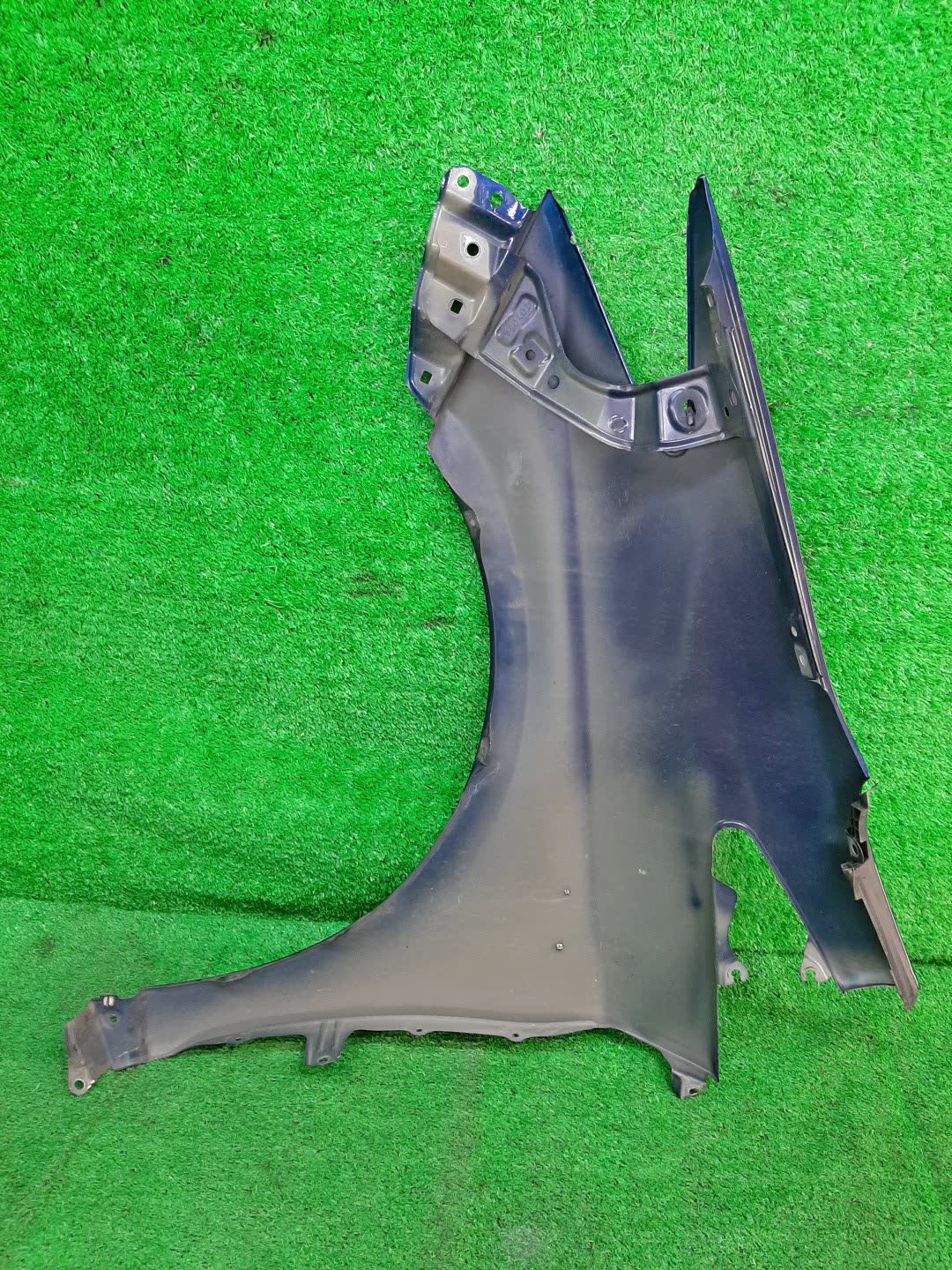 Крыло правое переднее TOYOTA PRIUS ZVW30 4305 4 ракурс