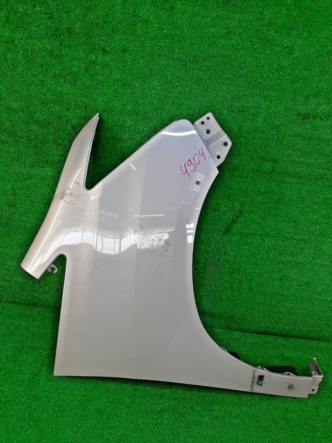 Крыло правое переднее TOYOTA VELLFIRE ANH25W, GGH25W, GGH20W, ANH20W 4904 1 ракурс