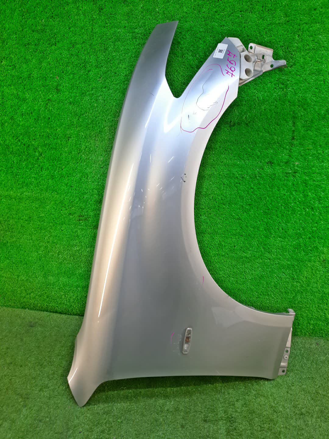 Крыло правое переднее NISSAN FUGA Y51 7657 1 ракурс
