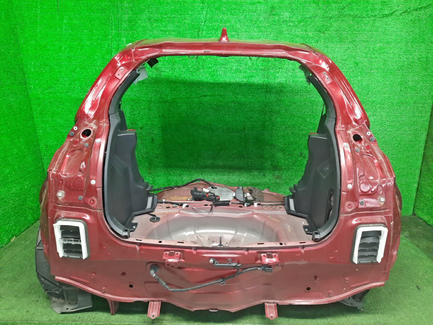 Крыло левое заднее TOYOTA YARIS MXPH10, MXPH15, KSP210, MXPA10, MXPA15 1KR-FE 0598 1 ракурс