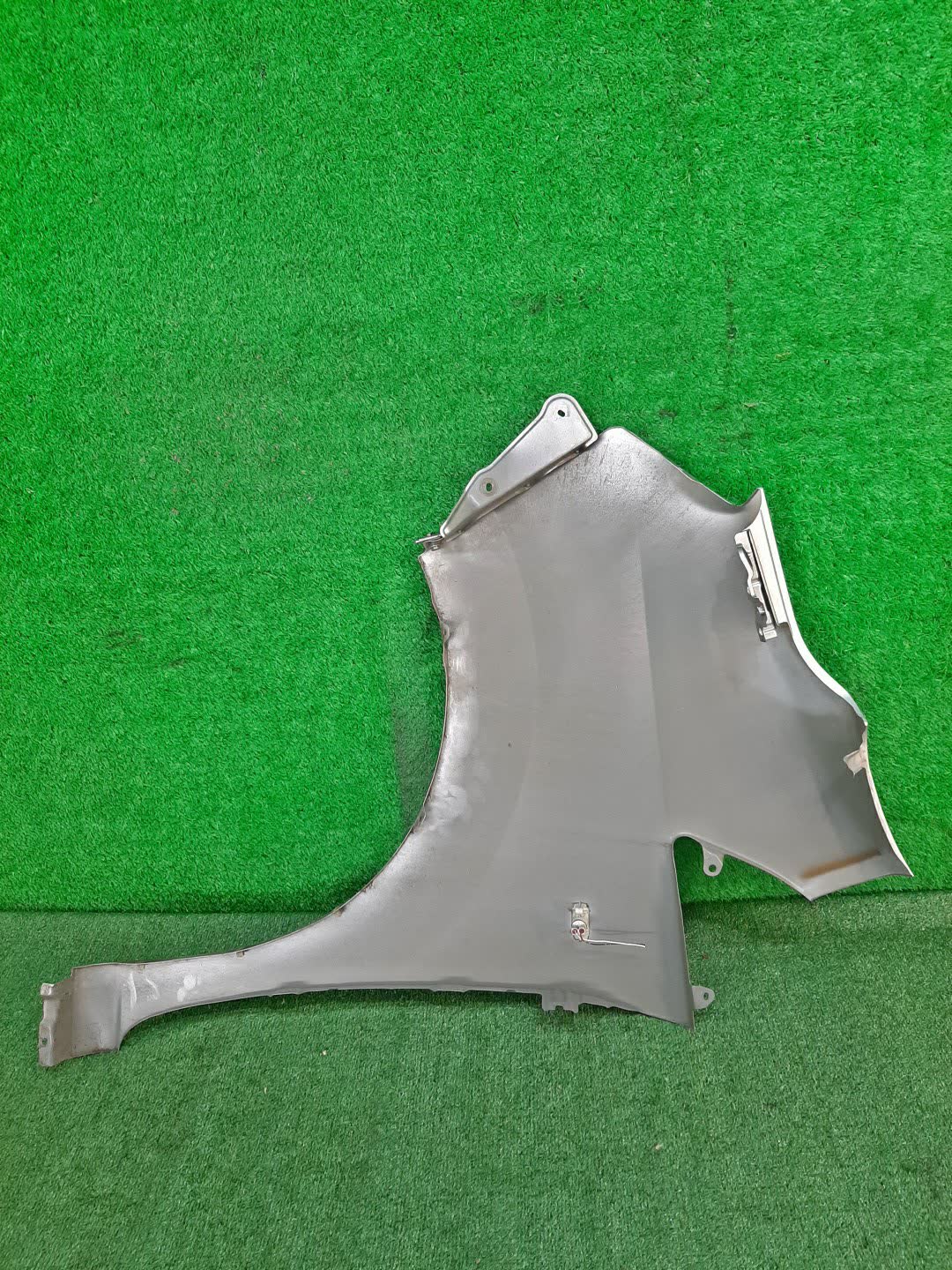 Крыло правое переднее NISSAN DELICA D3, NV200 BM20, M20 0600 4 ракурс