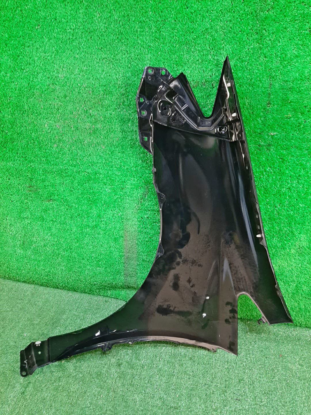 Крыло правое переднее TOYOTA SAI AZK10 0714 3 ракурс