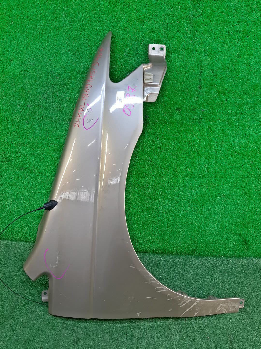 Крыло правое переднее HONDA LAGREAT RL1 0937 1 ракурс