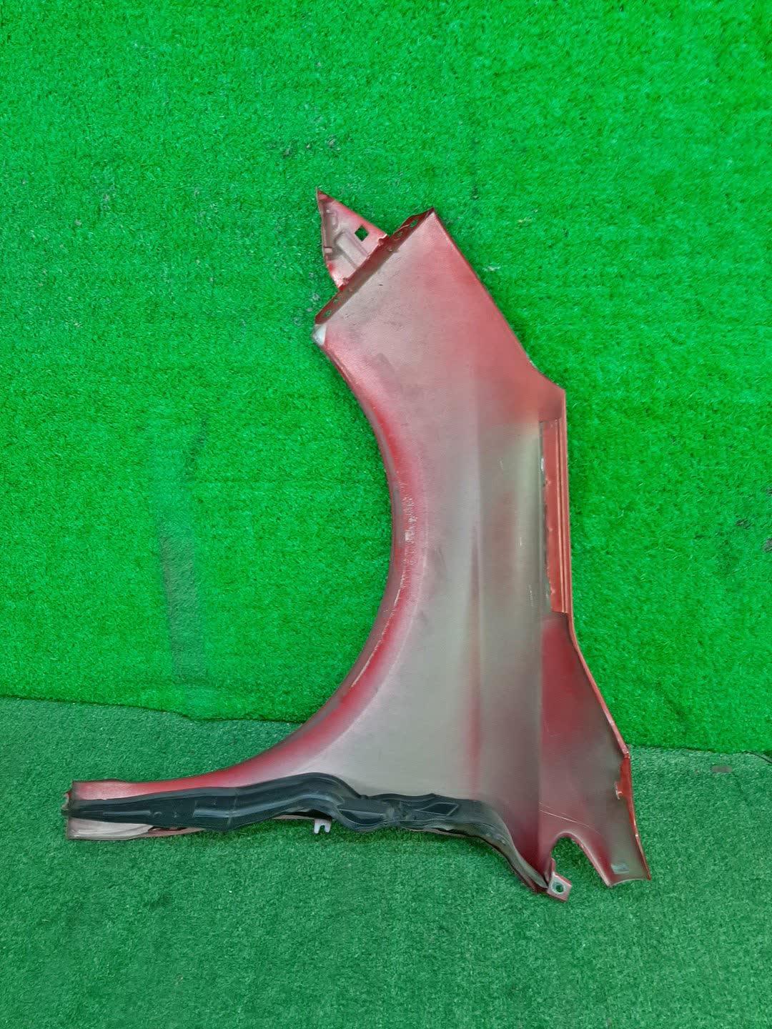 Крыло правое переднее CITROEN C4 B7 1327 3 ракурс