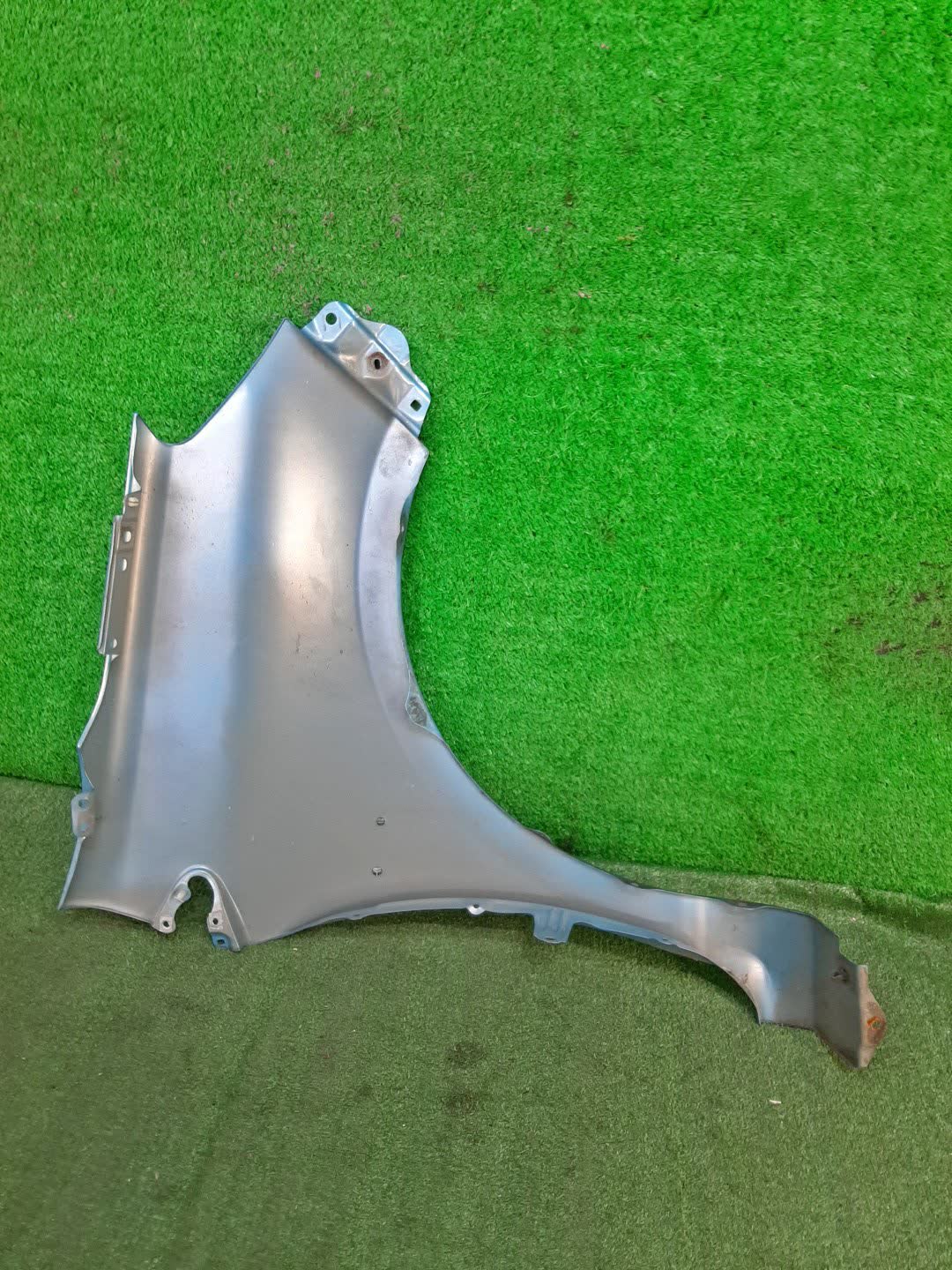 Крыло левое переднее TOYOTA AQUA NHP10 2750 4 ракурс