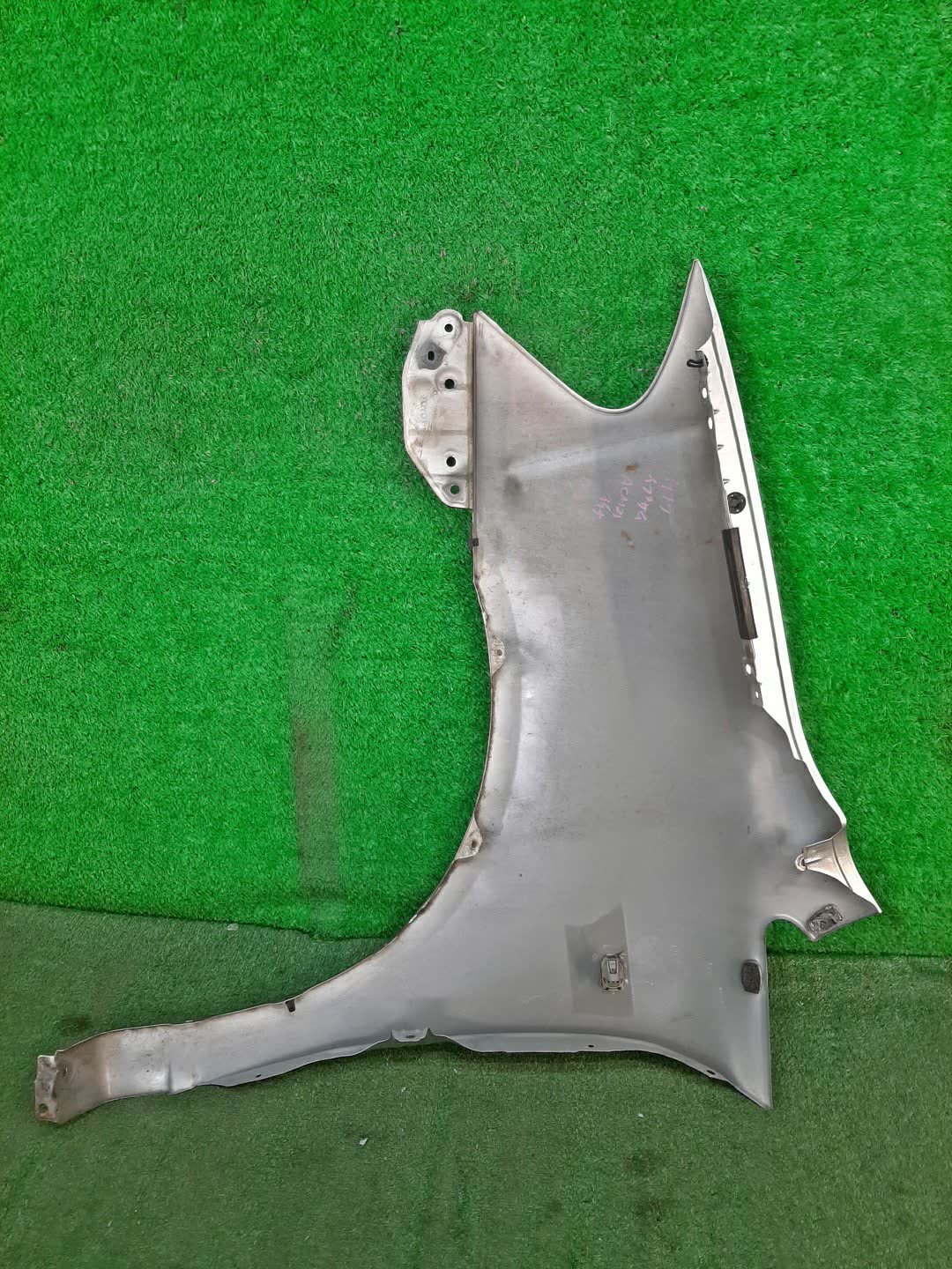 Крыло правое переднее TOYOTA IPSUM ACM21W, ACM26W 2767 4 ракурс