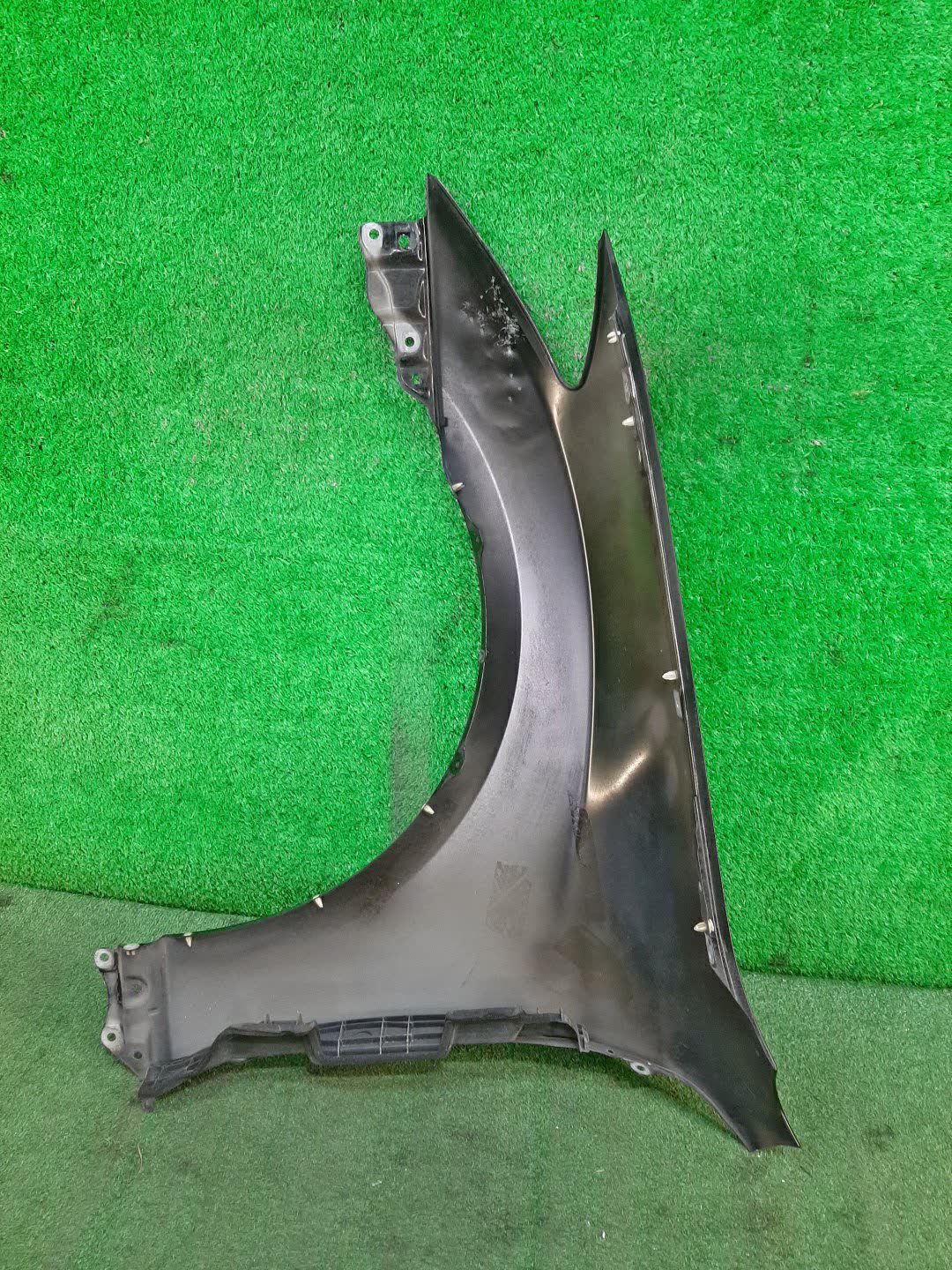 Крыло правое переднее TOYOTA CROWN GRS202 3606 3 ракурс