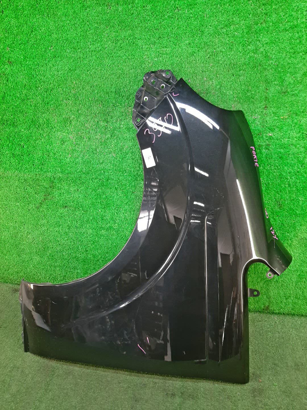Крыло левое переднее TOYOTA PORTE NCP141, NSP140, NSP141, NCP145 3970 1 ракурс