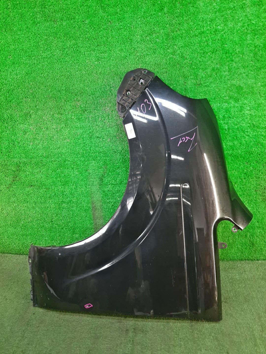 Крыло левое переднее TOYOTA PORTE NCP141, NSP140, NSP141, NCP145 4103 1 ракурс