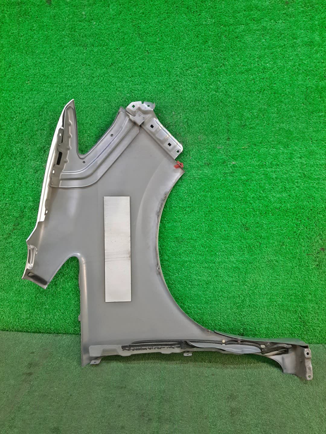 Крыло левое переднее NISSAN SERENA C26 4173 3 ракурс