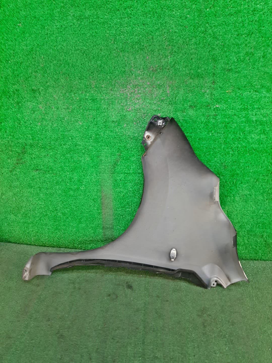 Крыло правое переднее SUZUKI WAGON R MH34S 4851 4 ракурс
