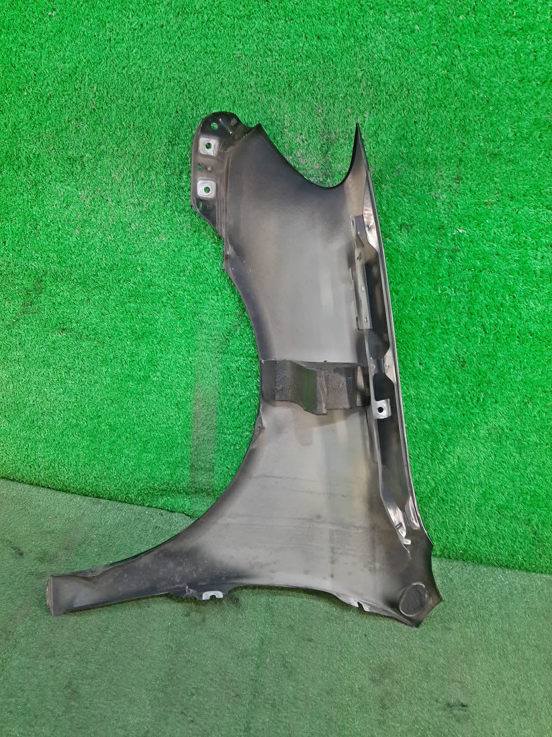 Крыло правое переднее VOLKSWAGEN GOLF 5K1, MK6, AJ5 1K9821022 5 ракурс