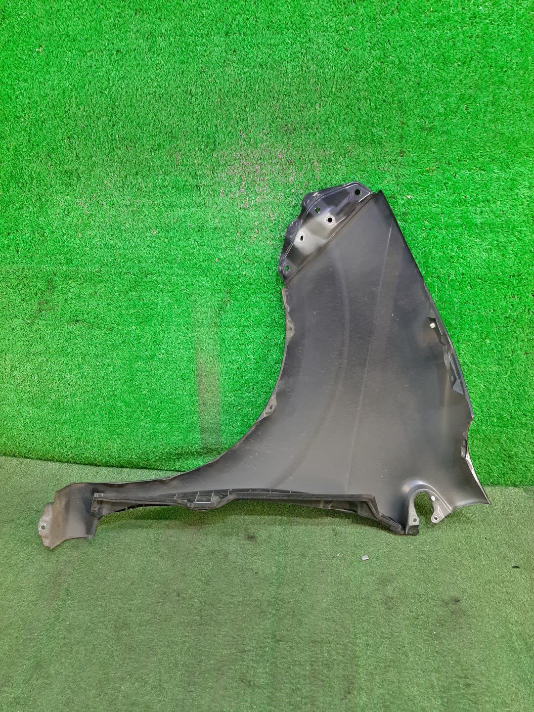 Крыло правое переднее TOYOTA SPADE NCP141, NSP140, NSP141, NCP145 5690 2 ракурс