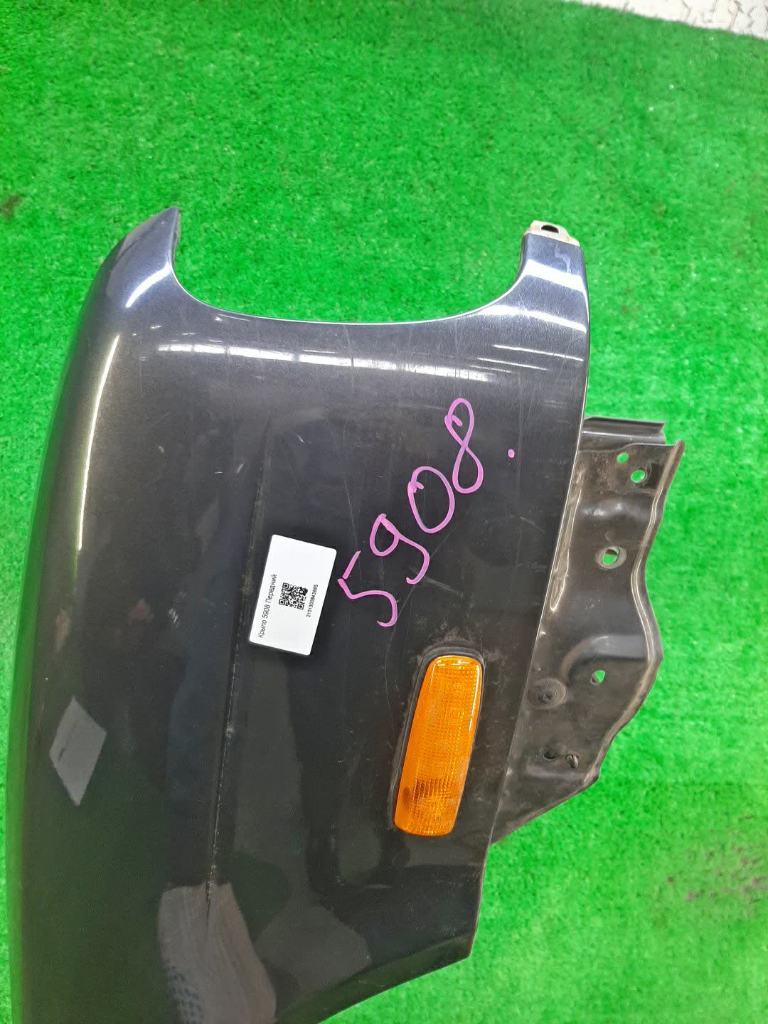 Крыло правое переднее NISSAN CEDRIC Y32 5908 2 ракурс