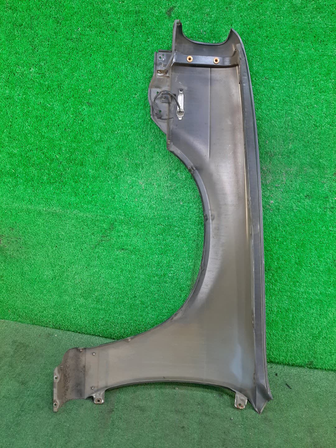 Крыло правое переднее NISSAN CEDRIC Y32 5908 3 ракурс