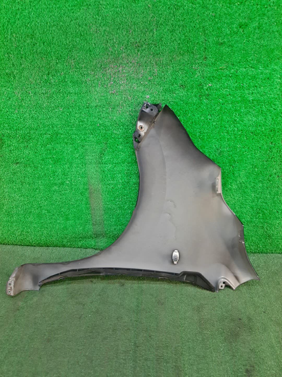 Крыло правое переднее SUZUKI WAGON R MH34S 6014 3 ракурс