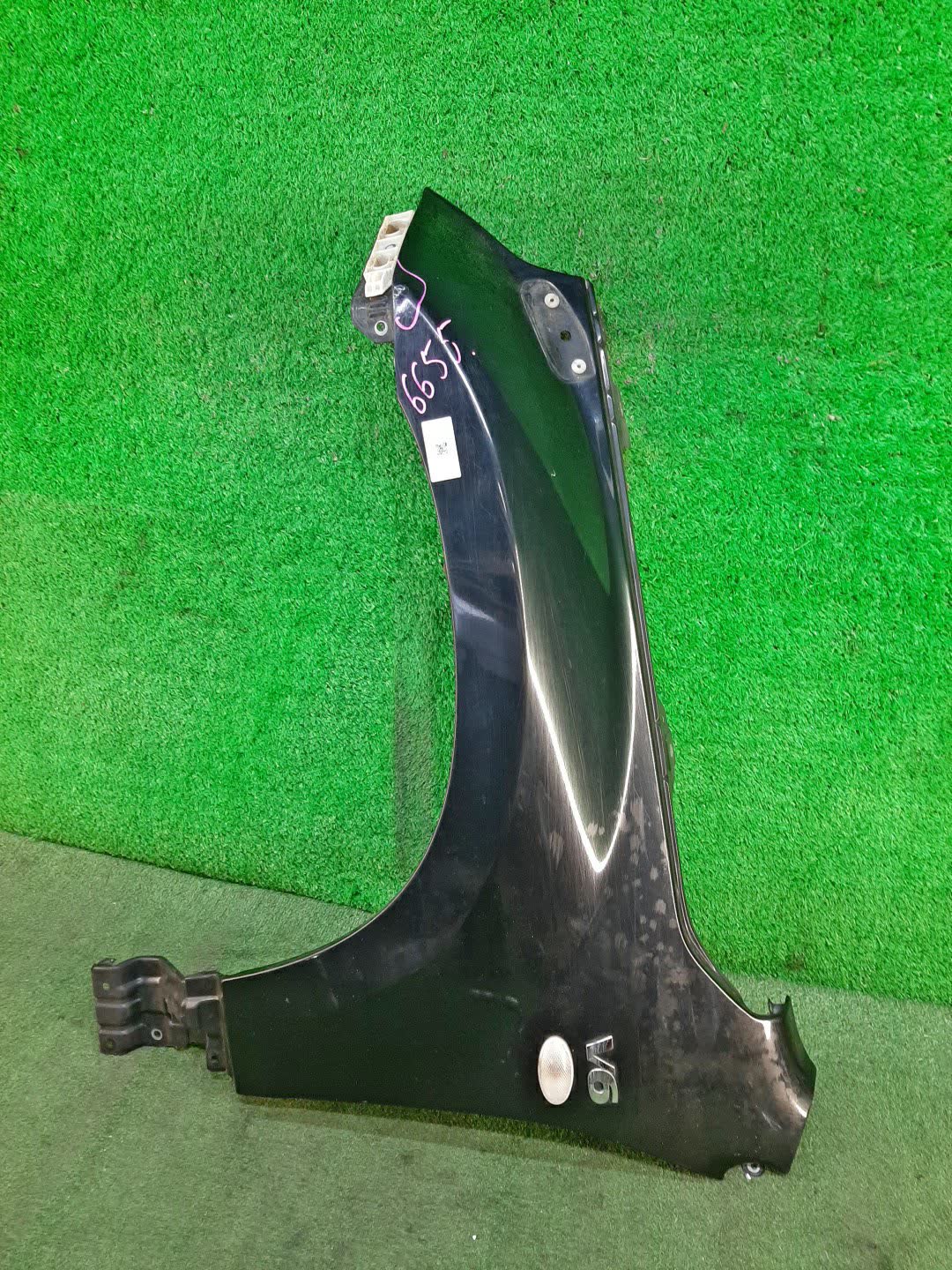 Крыло левое переднее SUZUKI ESCUDO TA74W, TD94W, TD54W 6655 1 ракурс