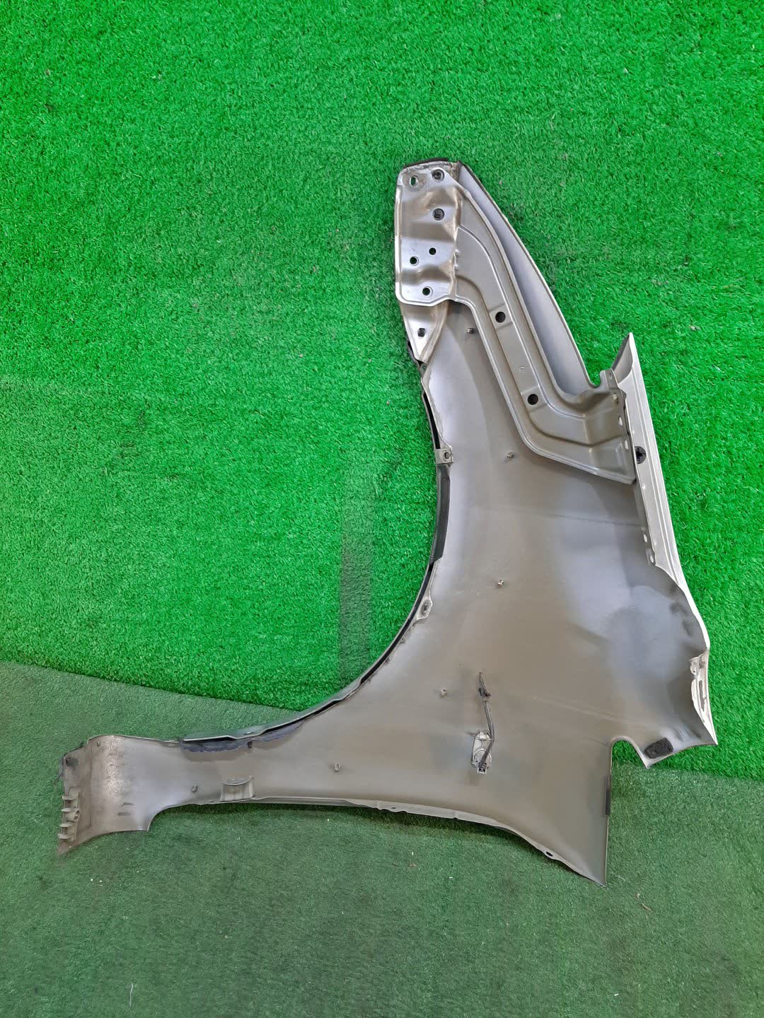 Крыло правое переднее TOYOTA WISH ANE10G, ZNE10G, ANE11W, ZNE14G 7108 2 ракурс
