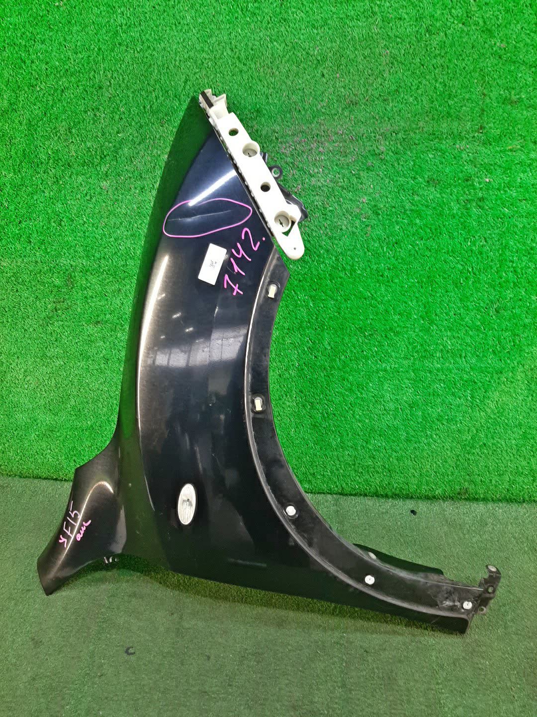 Крыло правое переднее NISSAN JUKE NF15, F15, YF15 7142 1 ракурс