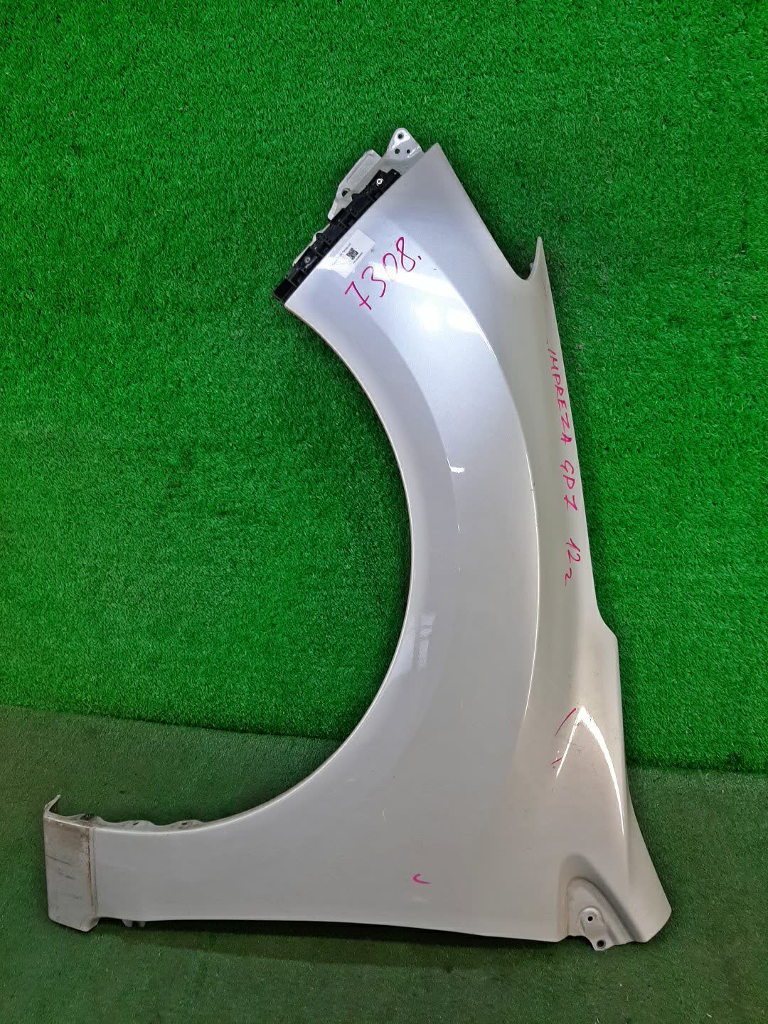 Крыло левое переднее SUBARU IMPREZA GP2, GP3, GP6, GJ2, GJ3, GJ6, GJ7, GP7 7308 1 ракурс
