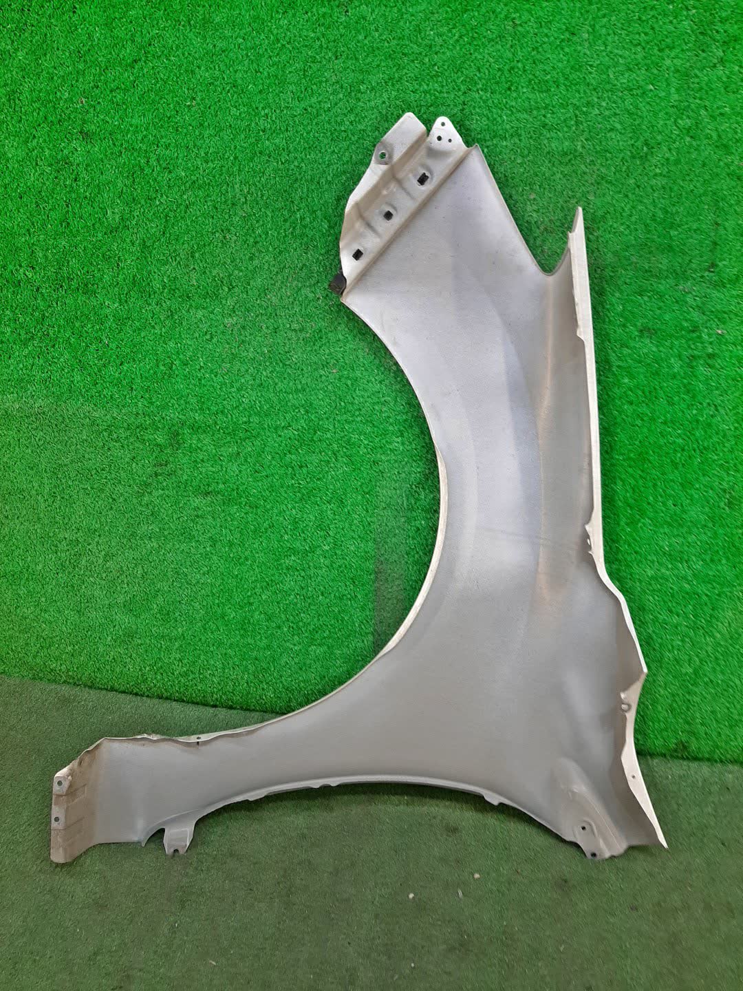 Крыло правое переднее SUBARU IMPREZA GP2, GP3, GP6, GJ2, GJ3, GJ6, GJ7, GP7 7382 3 ракурс