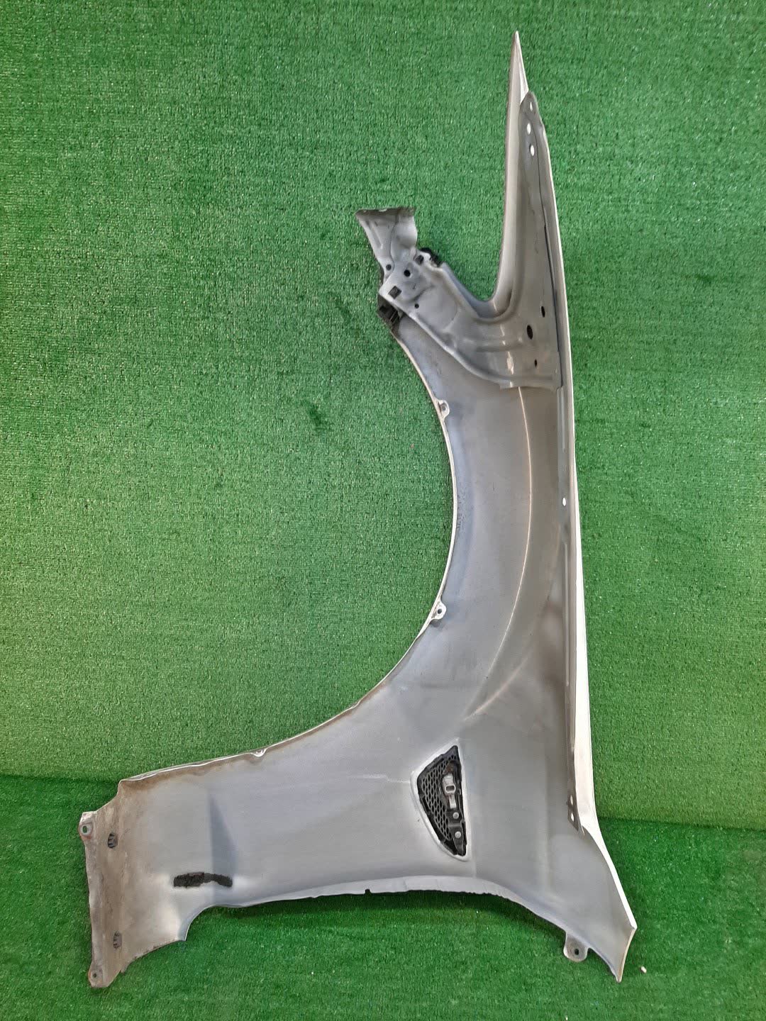 Крыло правое переднее MAZDA RX-8 SE3P 7546 4 ракурс
